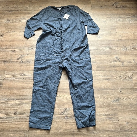 The Nines by HATCH 3/4 Sleeve Button-Front Maternity Jumpsuit Indigo Floral XXL - Picture 2 of 8